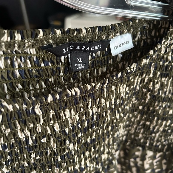 Zac & Rachel Green and Cream Smocked Blouse XL - Picture 3 of 16